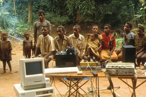 Expérimentation Aka, 1990